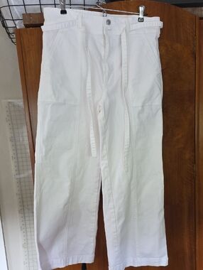 Hudson Jeans White Patch Pocket Cropped